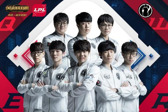 是对她自身 是对她自身